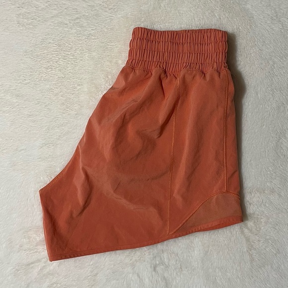 lululemon athletica Pants - ☄️ Lululemon Size 2 Orange Hotty Hot High-Rise Lined Shorts (4” Inseam)